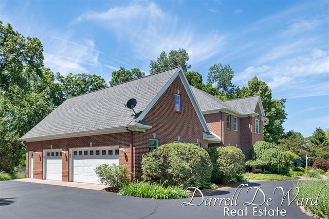 13850 Thompson Drive, Lowell, MI 49331