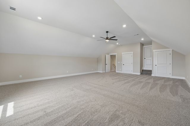 2684 Lights Chapel Rd, Greenbrier, TN 37073