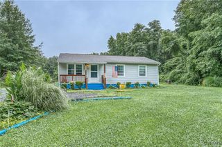 1992 Town Bridge Rd, Urbanna, VA 23175