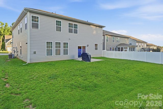 108 W Northstone Road, Mooresville, NC 28115