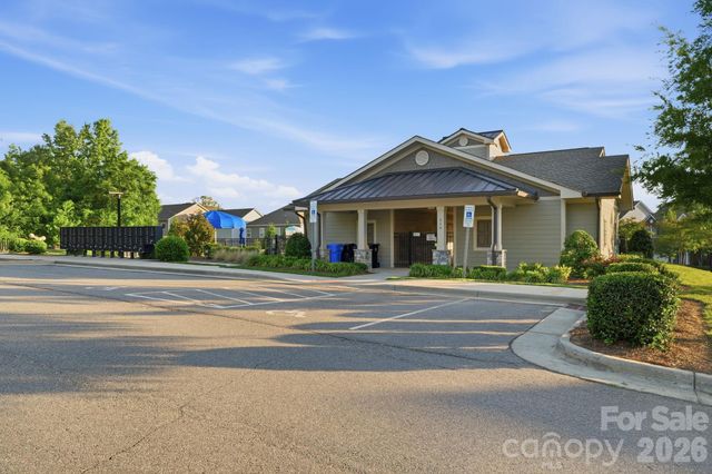 108 W Northstone Road, Mooresville, NC 28115