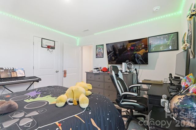 108 W Northstone Road, Mooresville, NC 28115