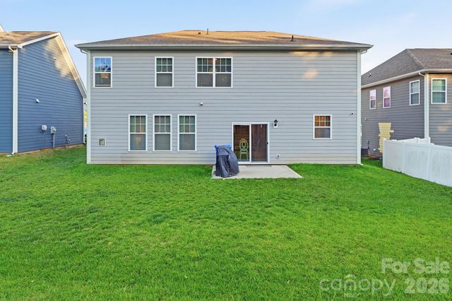 108 W Northstone Road, Mooresville, NC 28115