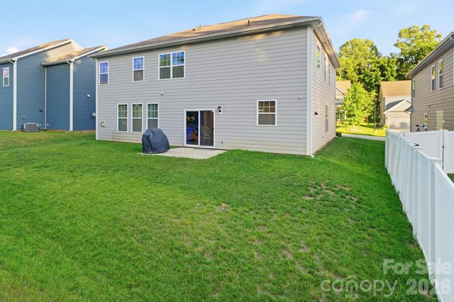 108 W Northstone Road, Mooresville, NC 28115