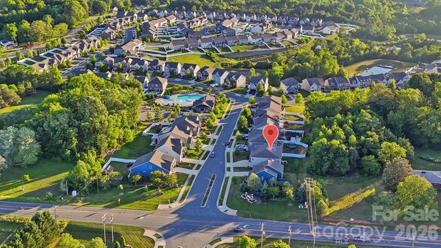 108 W Northstone Road, Mooresville, NC 28115