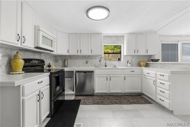 8356 W Tawny Rose Lane, Crystal River, FL 34429