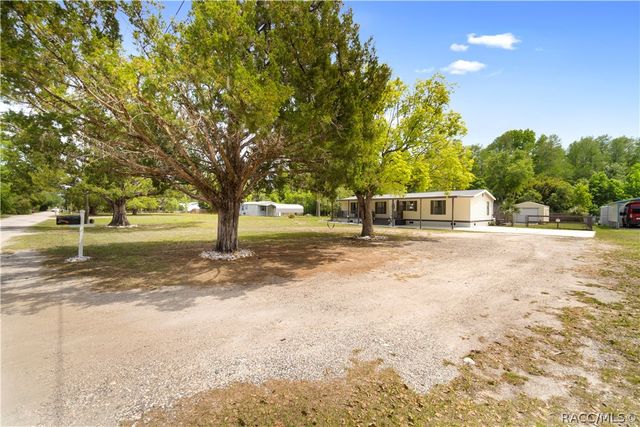 8356 W Tawny Rose Lane, Crystal River, FL 34429