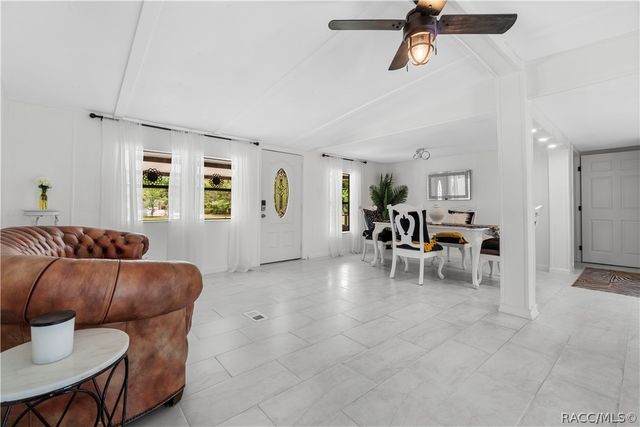 8356 W Tawny Rose Lane, Crystal River, FL 34429