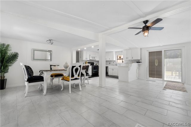 8356 W Tawny Rose Lane, Crystal River, FL 34429