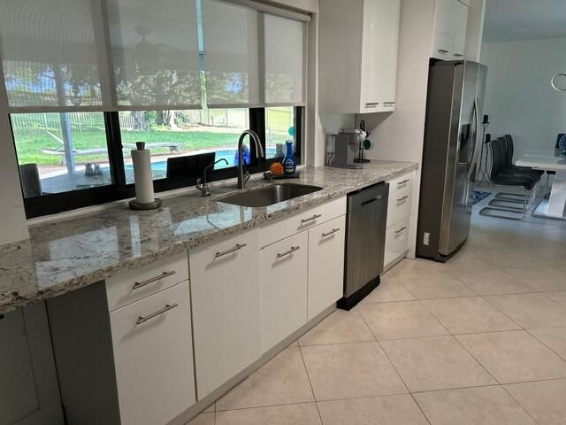 2400 SW 86th Avenue, Davie, FL 33324