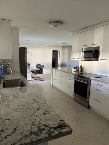 2400 SW 86th Avenue, Davie, FL 33324