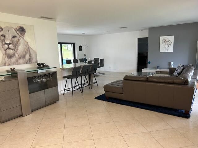 2400 SW 86th Avenue, Davie, FL 33324