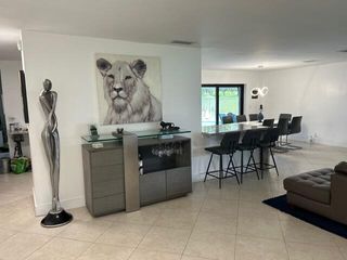 2400 SW 86th Avenue, Davie, FL 33324