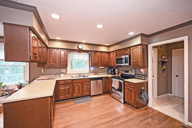 9843 Tall Timber Drive, West Chester, OH 45241