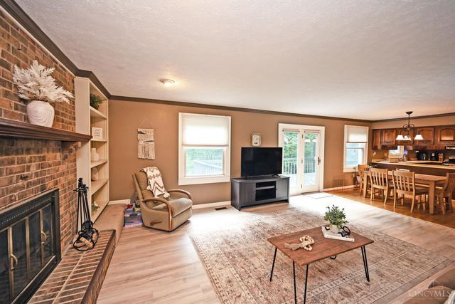 9843 Tall Timber Drive, West Chester, OH 45241