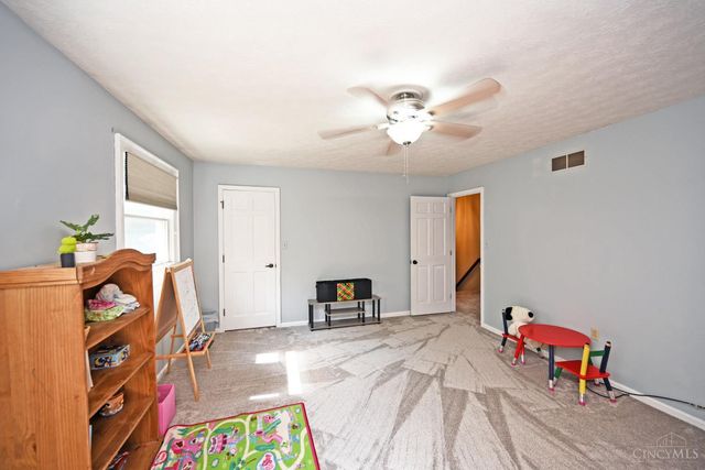 9843 Tall Timber Drive, West Chester, OH 45241