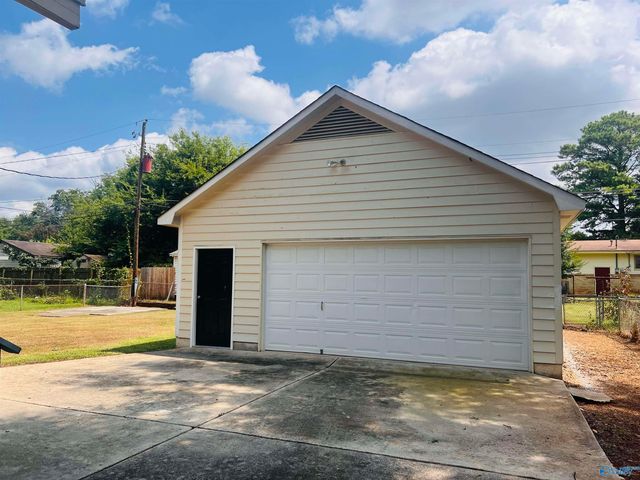 3207 Joslin Street SW, Huntsville, AL 35905
