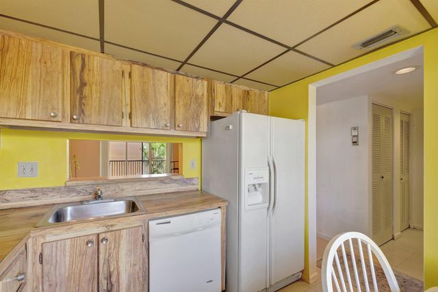 3301 NW 47th Terrace 410, Lauderdale Lakes, FL 33319
