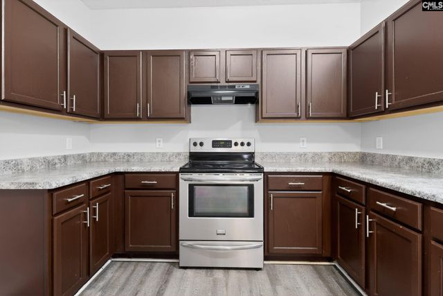 527 Autumn Glen Road, Columbia, SC 29229