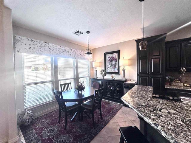 3704 NE Cypress Ln, Lawton, OK 73505