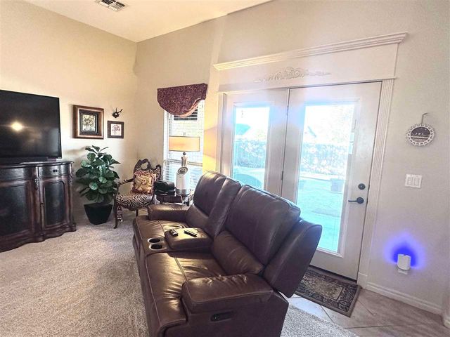 3704 NE Cypress Ln, Lawton, OK 73505