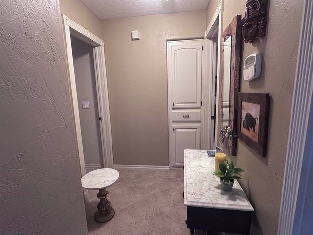 3704 NE Cypress Ln, Lawton, OK 73505