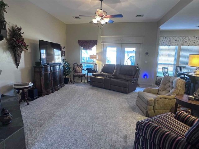 3704 NE Cypress Ln, Lawton, OK 73505