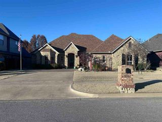 3704 NE Cypress Ln, Lawton, OK 73505