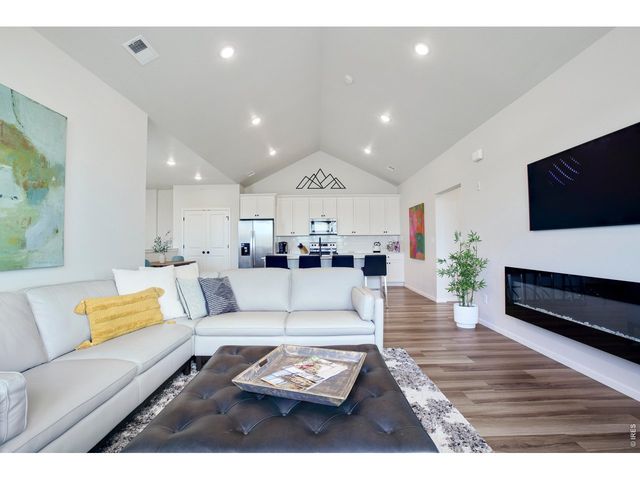 1805 Bounty Dr 6, Windsor, CO 80550