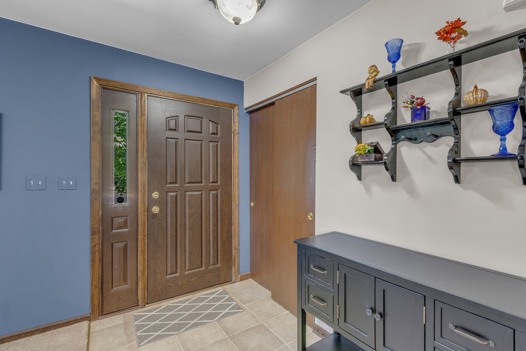 511 Heather Lane, Carol Stream, IL 60188 — photo 4