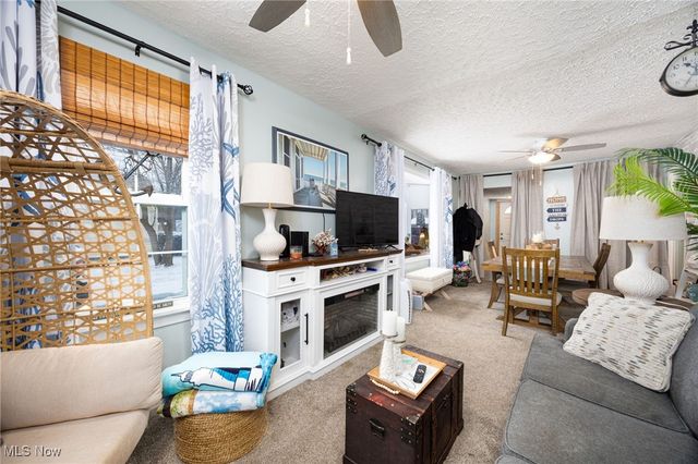 757 Dunny Avenue, Sheffield Lake, OH 44054