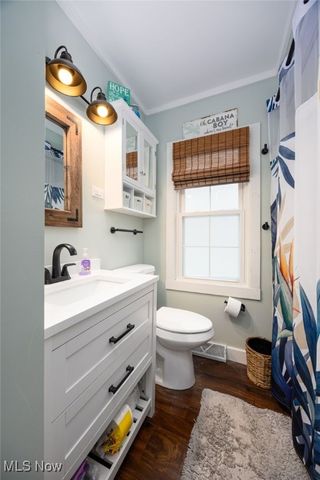 757 Dunny Avenue, Sheffield Lake, OH 44054