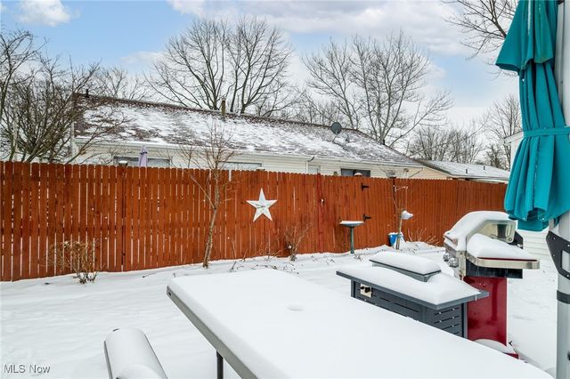 757 Dunny Avenue, Sheffield Lake, OH 44054