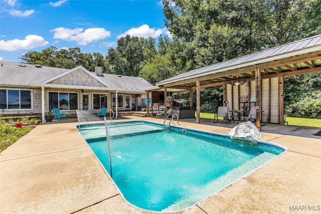 1765 Atkin Hill Road, Wetumpka, AL 36092