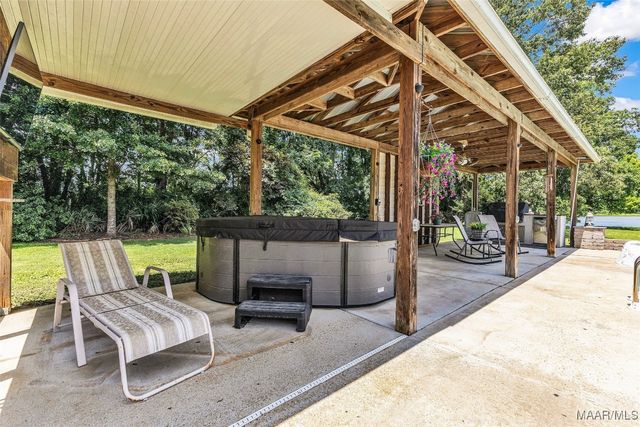 1765 Atkin Hill Road, Wetumpka, AL 36092