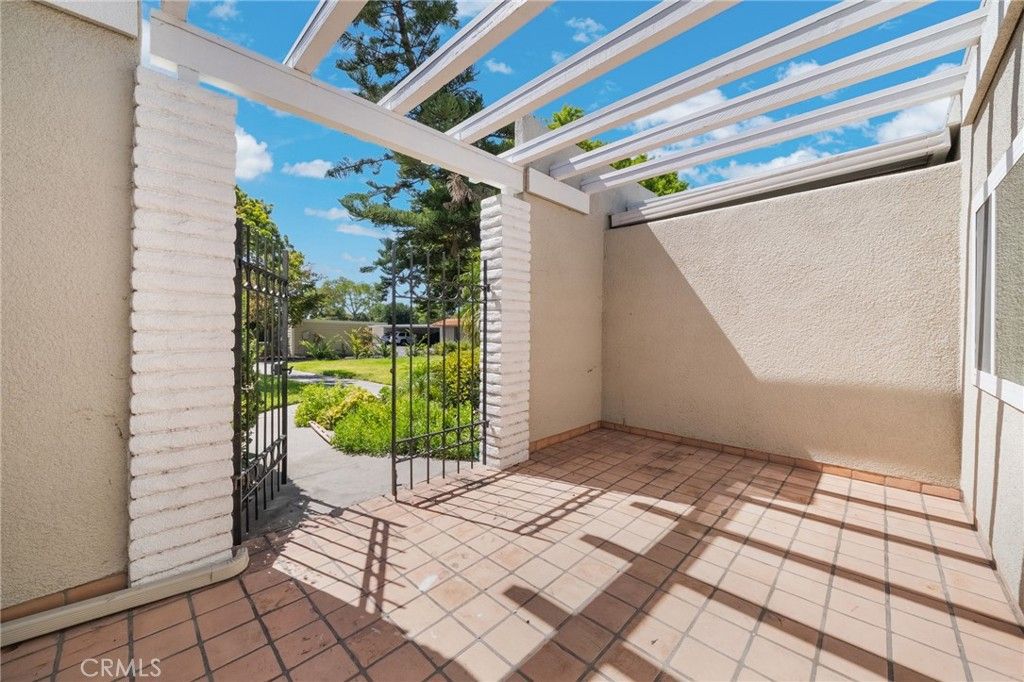 2026 Via Mariposa C, Laguna Woods, CA 92637 — photo 3
