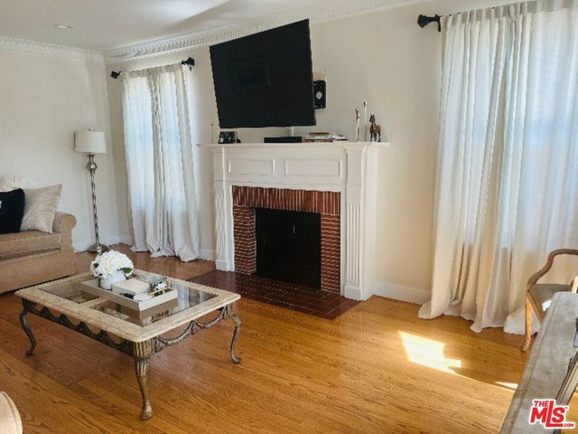 3713 Buckingham Road, Los Angeles, CA 90016