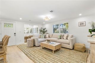 503 Broad AVE S 503, Naples, FL 34102