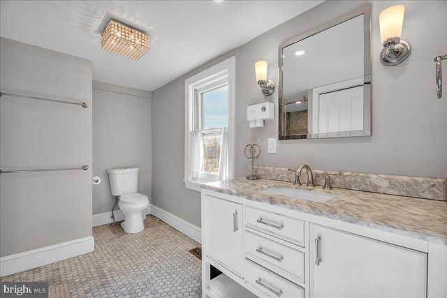 406 KINGS HWY E, Haddonfield, NJ 08033