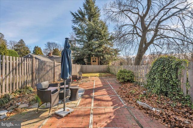 406 KINGS HWY E, Haddonfield, NJ 08033