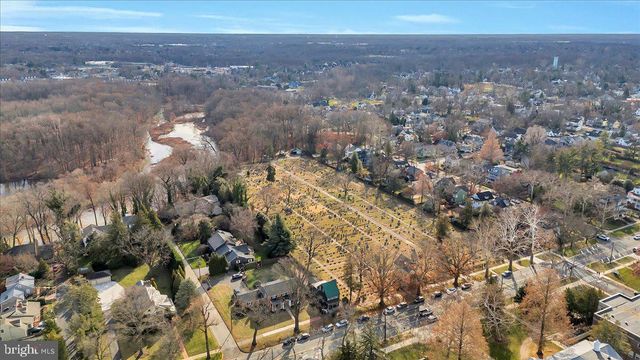 406 KINGS HWY E, Haddonfield, NJ 08033