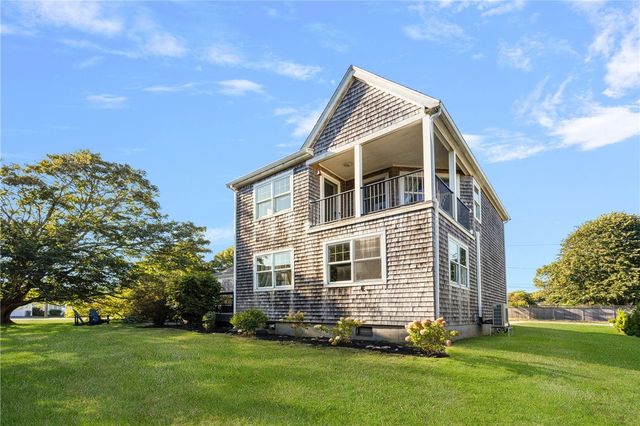 9 White Terrace, Middletown, RI 02842