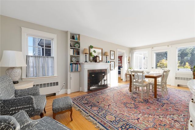 9 White Terrace, Middletown, RI 02842