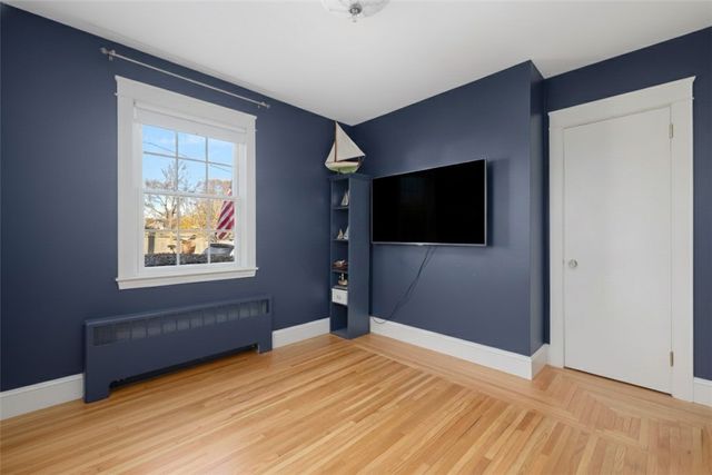 9 White Terrace, Middletown, RI 02842