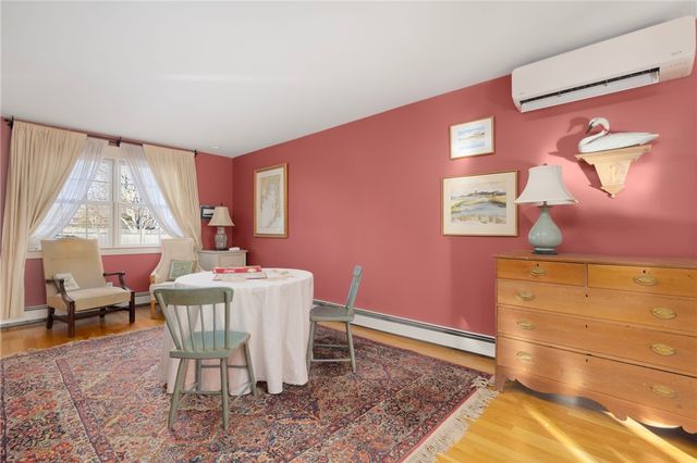 9 White Terrace, Middletown, RI 02842