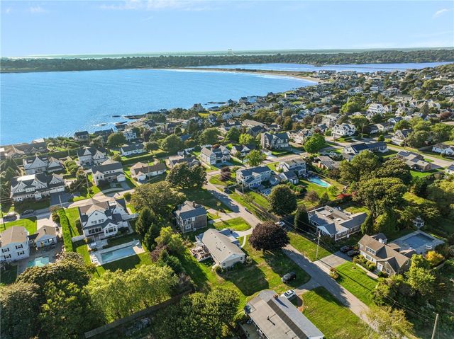 9 White Terrace, Middletown, RI 02842