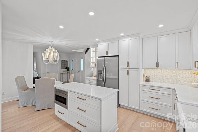 109 Sandy Shore Drive, Mooresville, NC 28117