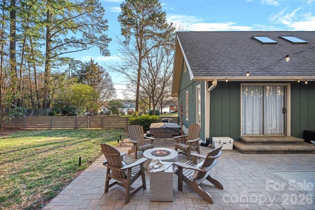 109 Sandy Shore Drive, Mooresville, NC 28117