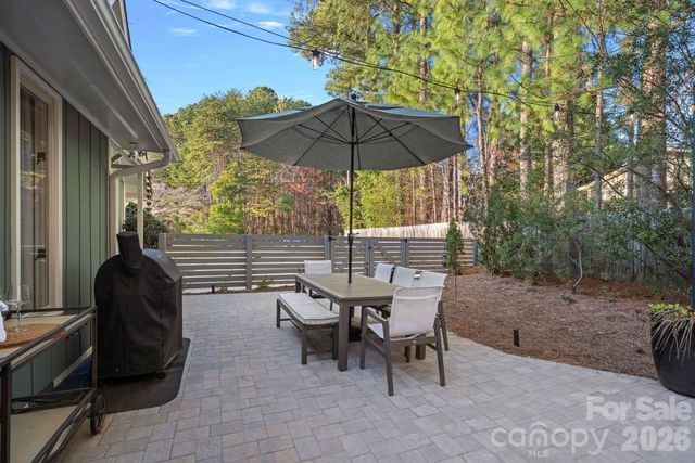109 Sandy Shore Drive, Mooresville, NC 28117