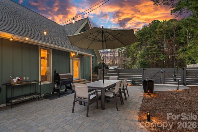 109 Sandy Shore Drive, Mooresville, NC 28117